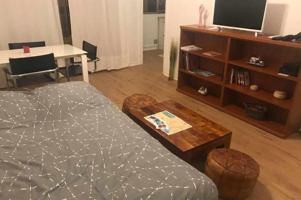 Studio Centre Nice Proche De Mer Екстер'єр фото