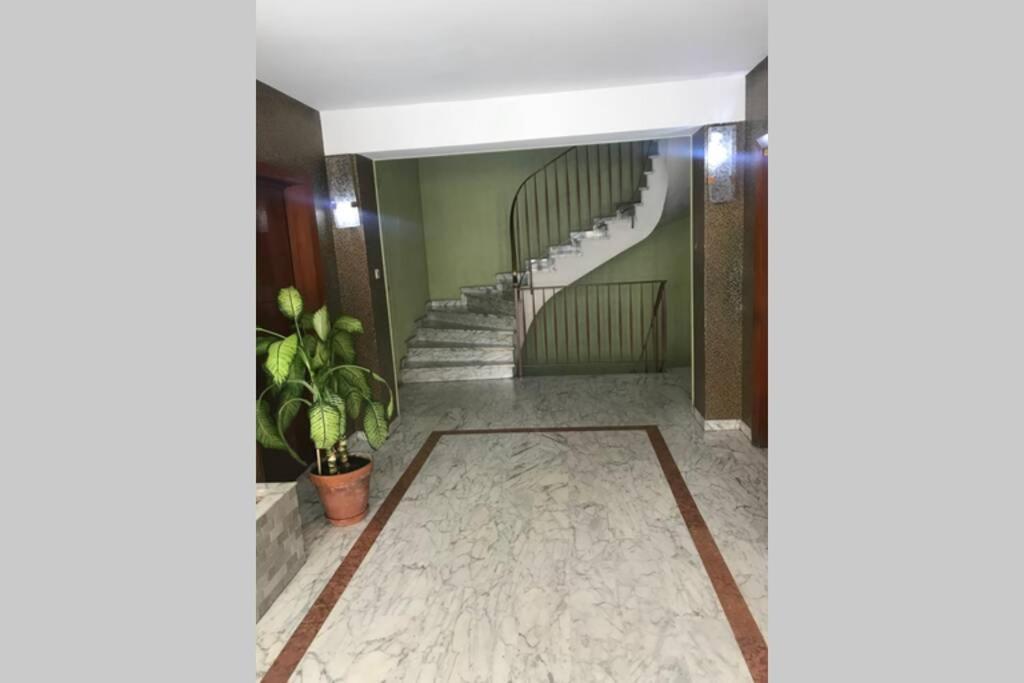 Studio Centre Nice Proche De Mer Екстер'єр фото